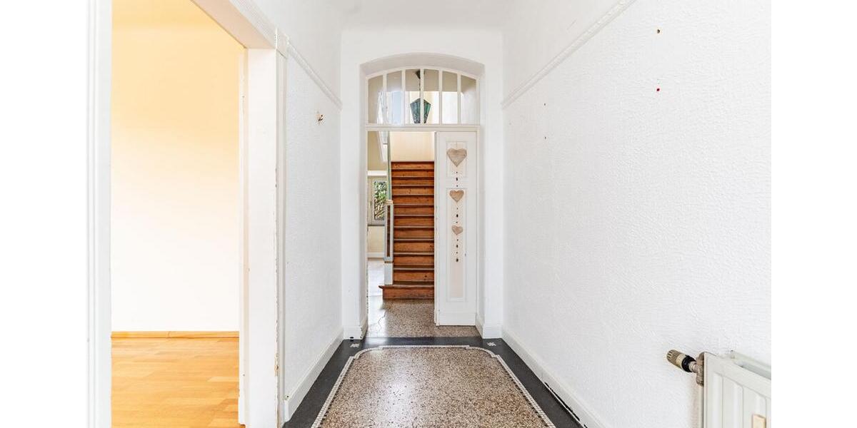 Reihenhaus Aachen Aachen-Mitte - 8 Zimmer, 170 m&sup2;, 295.000&euro; | Angebot:27236969