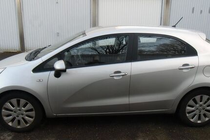 Kia Rio 117.000 km 5.590 &euro; Aachen 52068