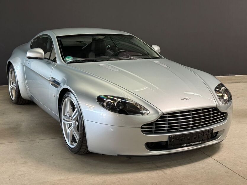 Aston Martin V8 Vantage 49.000 km 58.900 € Jülich 52428
