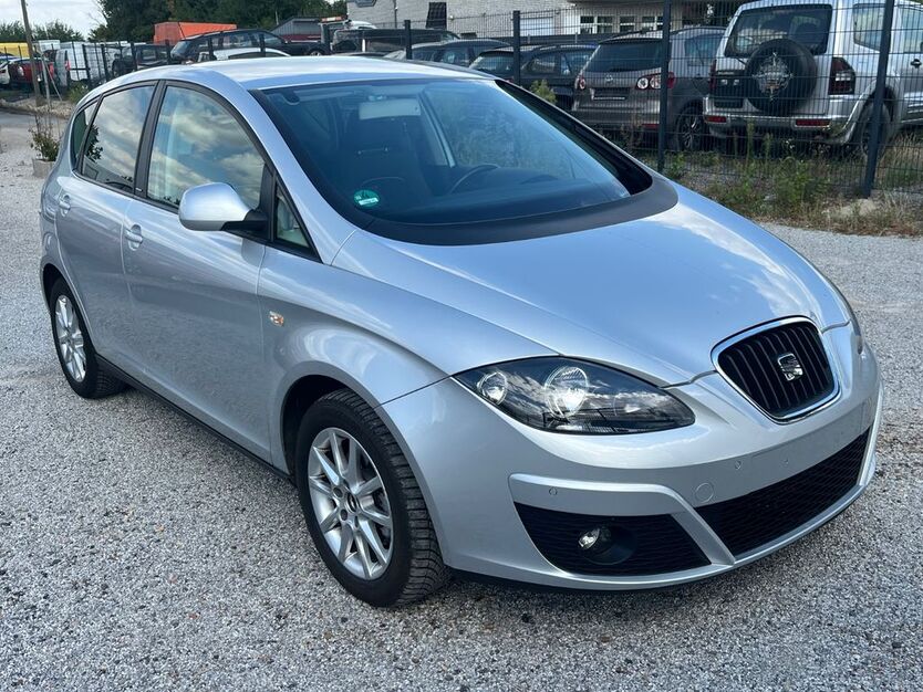 Seat Altea 98.000 km 5.980 € Düren 52351