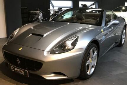 Ferrari California 32.950 km 113.900 &euro; Eschweiler 52249