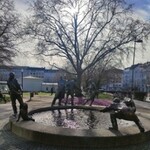 Schampus, Tschio und Moneten