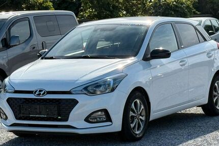 Hyundai i20 69.616 km 11.190 € Düren 52351