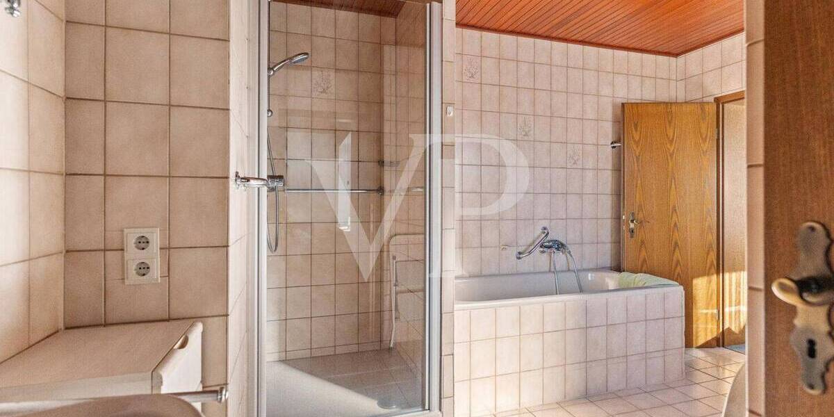 Mehrfamilienhaus, Wohnhaus Stolberg (Rheinland) / Breinig Breinig - 6 Zimmer, 240 m&sup2;, 565.000&euro; | Angebot:26584513