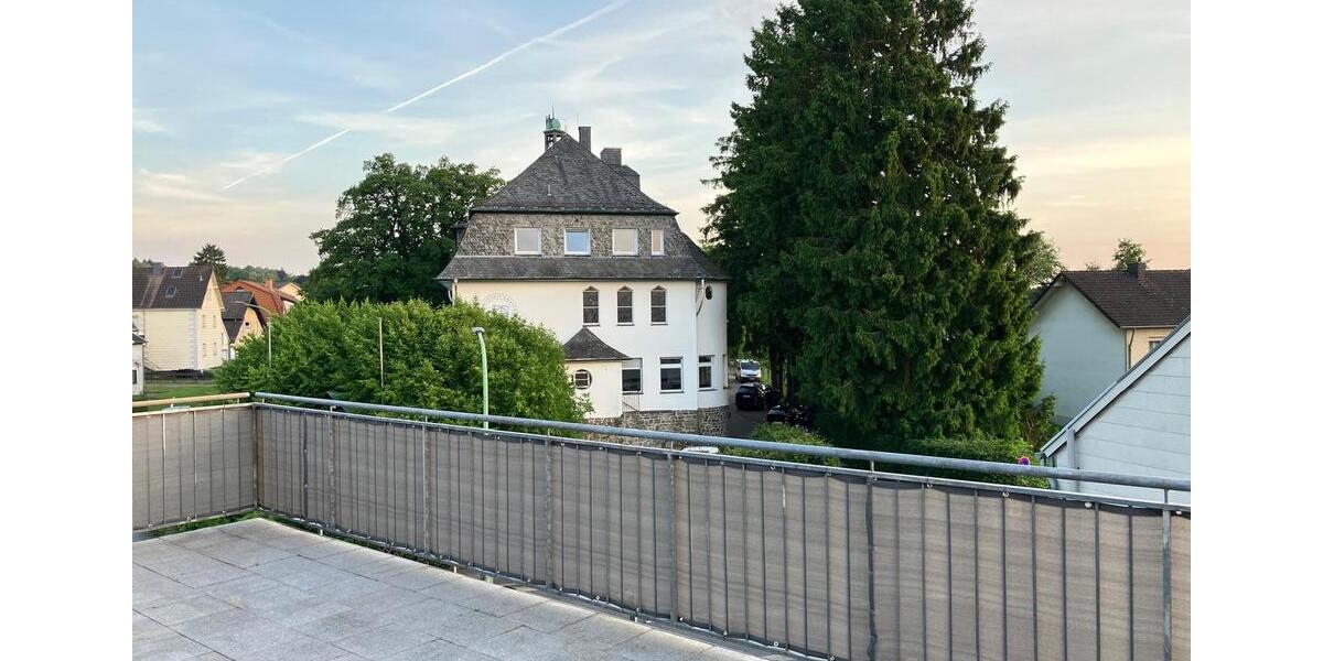 Dachgeschoßwohnung Roetgen - 4 Zimmer, 87 m&sup2;, 255.000&euro; | Angebot:26903176