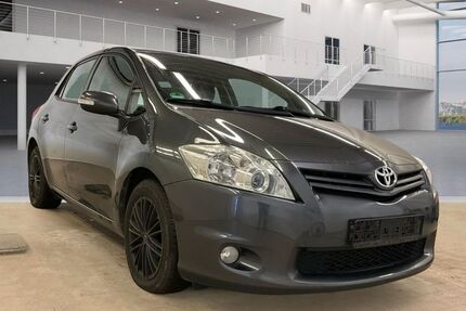 Toyota Auris 249.000 km 3.000 &euro; Würselen 52146