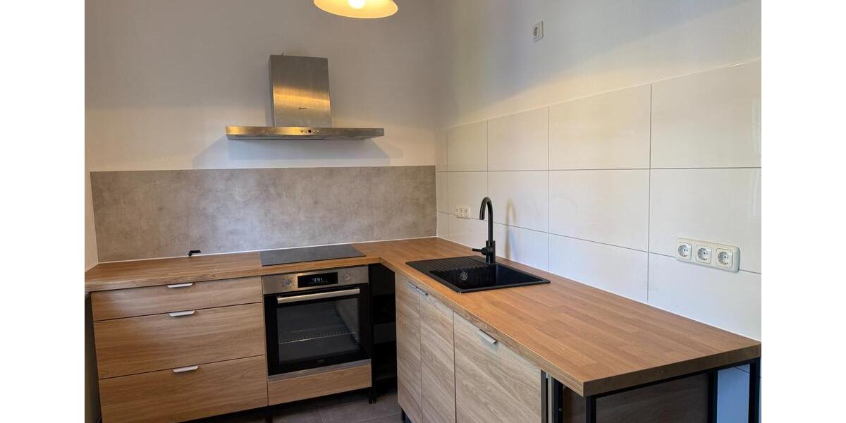 Einfamilienhaus Jülich - 10 Zimmer, 280 m&sup2;, 999&euro; | Angebot:25456904