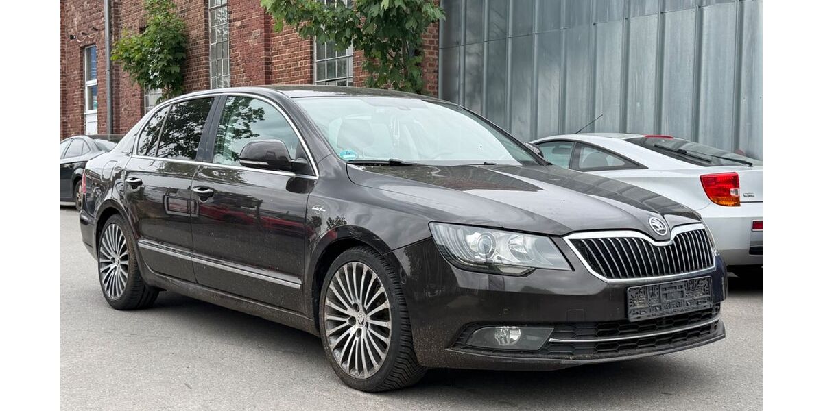 Skoda Superb 450.000 km 3.900 &euro; Düren 52349
