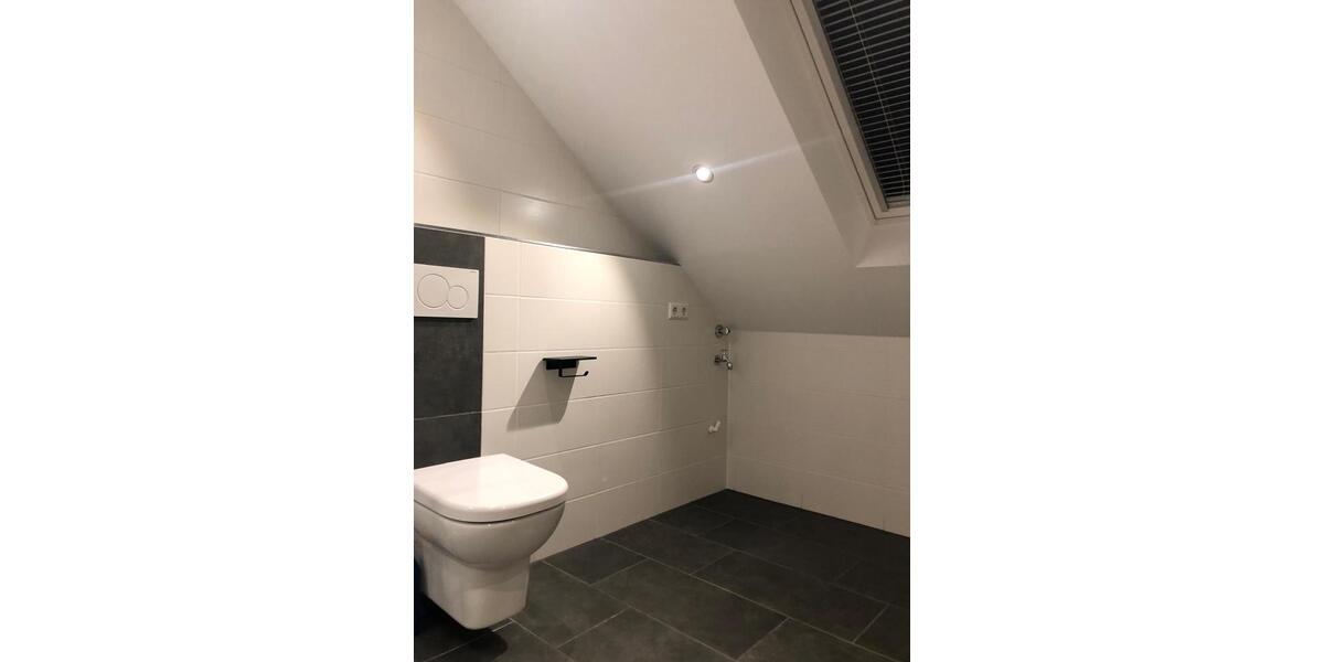 Dachgeschoßwohnung Jülich - 2 Zimmer, 64 m&sup2;, 910&euro; | Angebot:25420399