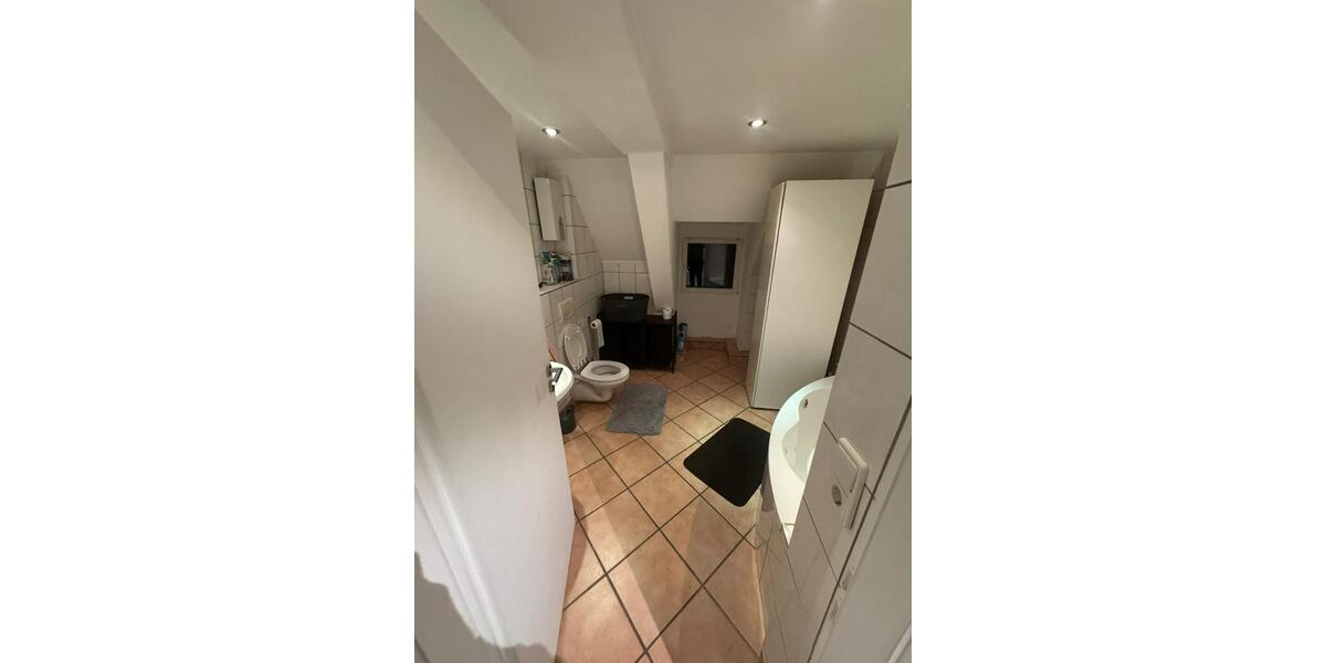 Dachgeschoßwohnung Aachen Aachen-Mitte - 3 Zimmer, 79 m&sup2;, 149.000&euro; | Angebot:27189777