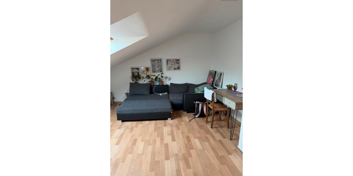 Dachgeschoßwohnung Geilenkirchen - 3 Zimmer, 51 m&sup2;, 780&euro; | Angebot:25397364