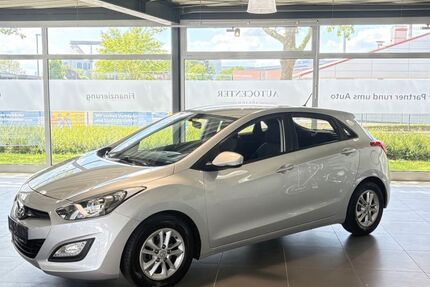 Hyundai i30 67.500 km 10.799 &euro; Jülich 52428