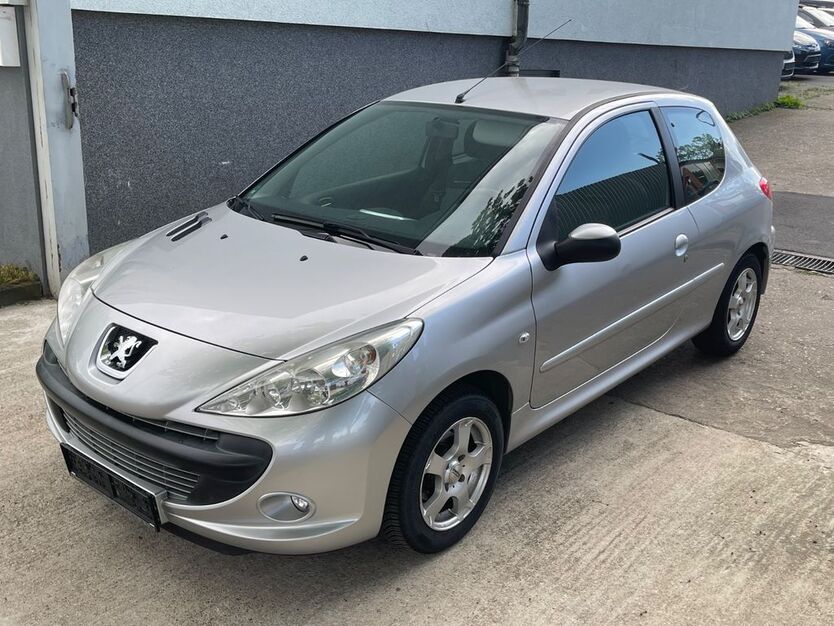 Peugeot 206 115.000 km 2.999 € Aachen 52070