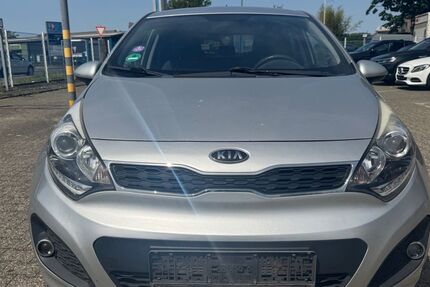 Kia Rio 214.000 km 2.600 &euro; Alsdorf 52477