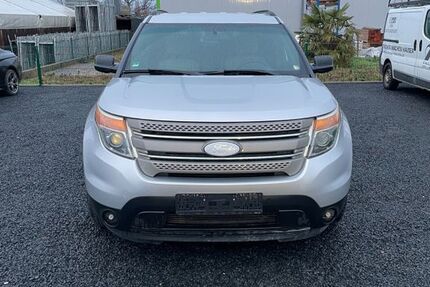 Ford Explorer 221.000 km 6.800 &euro; Düren 52351
