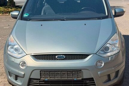Ford S-Max 213.000 km 2.950 &euro; Übach-Palenberg 52531