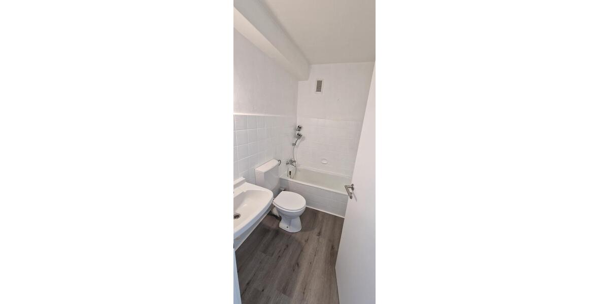 Etagenwohnung Düren Mariaweiler-Hoven - 2 Zimmer, 51 m&sup2;, 845&euro; | Angebot:26336409