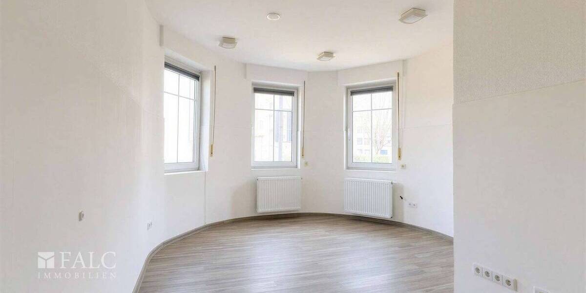 Gewerbeobjekt Eschweiler Röthgen - 6 Zimmer, 115 m&sup2;, 1.000&euro; | Angebot:26141228