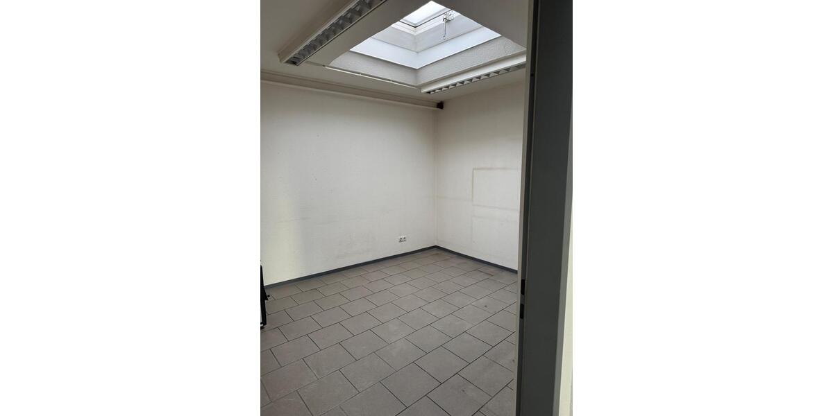 Gewerbeobjekt Düren Rölsdorf - 2.500&euro; | Angebot:26254748