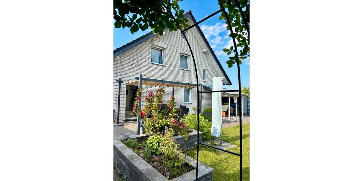 Einfamilienhaus Niederzier - 6 Zimmer, 141 m&sup2;, 695.000&euro; | Angebot:27194542
