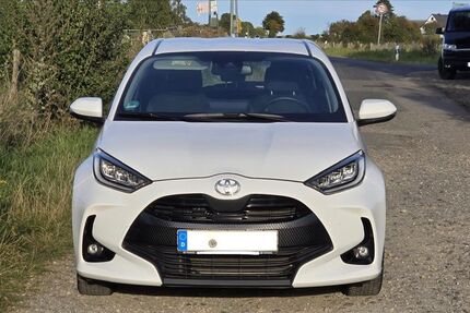Toyota Yaris 22.000 km 17.900 € Aachen 52074