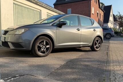 Seat Ibiza 131.000 km 2.900 &euro; Aachen 52066
