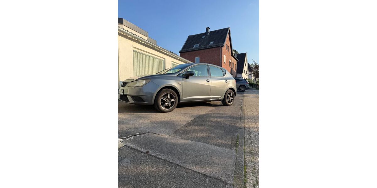 Seat Ibiza 131.000 km 2.900 &euro; Aachen 52066