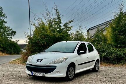 Peugeot 206 145.000 km 2.350 &euro; Stolberg 52223