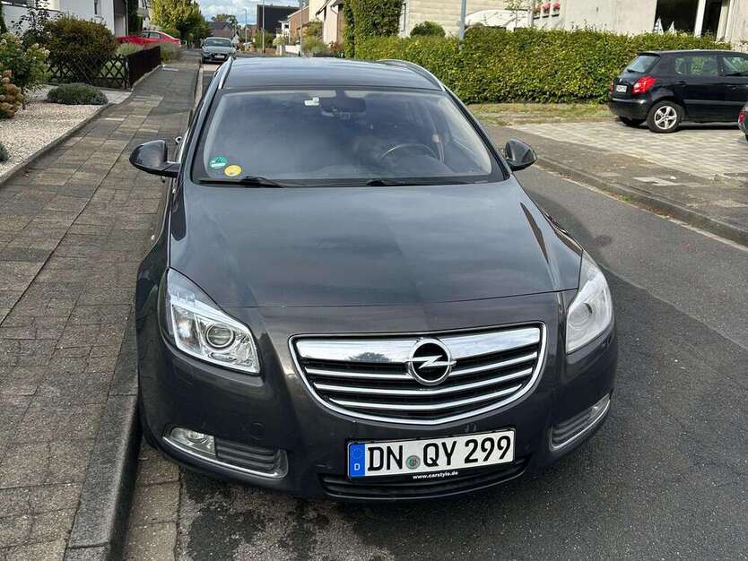 Opel Insignia 156.269 km 5.500 € Niederzier 52382