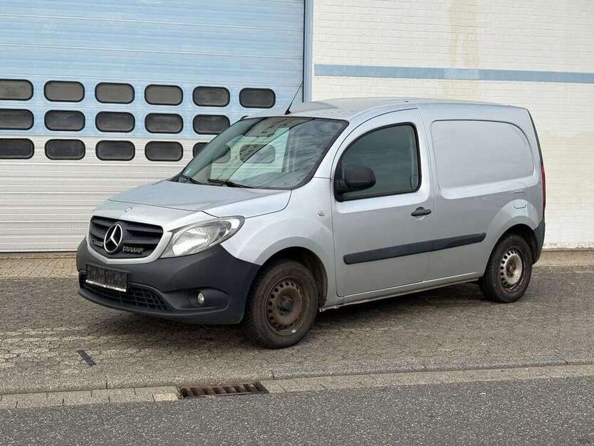 Mercedes-Benz Citan 317.000 km 2.999 € Düren 52353