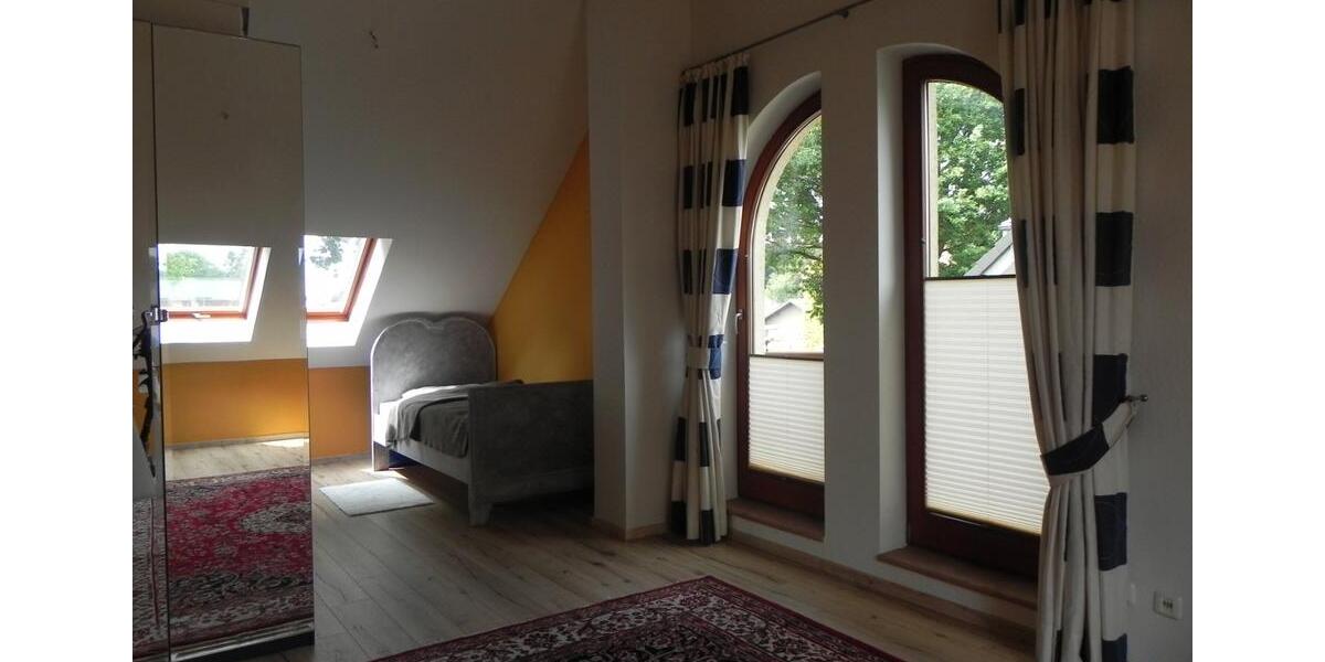 Einfamilienhaus Gangelt - 5 Zimmer, 180 m&sup2;, 1.870&euro; | Angebot:26086701