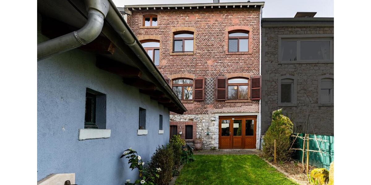 Reihenhaus Aachen Aachen-Mitte - 8 Zimmer, 170 m&sup2;, 295.000&euro; | Angebot:27236969