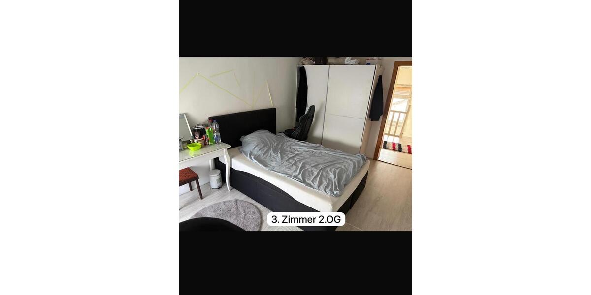 Reihenhaus Eschweiler - 8 Zimmer, 170 m&sup2;, 1.950&euro; | Angebot:26051080