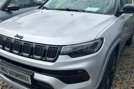 Jeep Compass 29.237 km 32.900 € Aachen 52078