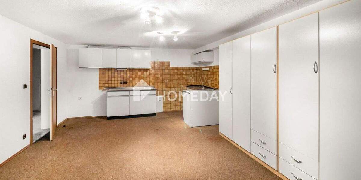 Geräumiges ZFH mit Garten, Balkon, Loggia, Garage und Ausbaupotenzial in ruhiger Lage 7 zimmer