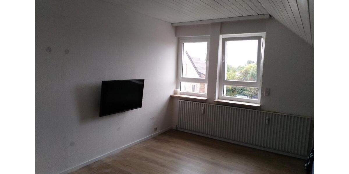 Dachgeschoßwohnung Aachen Aachen-Mitte - 1 Zimmer, 25 m&sup2;, 280&euro; | Angebot:25824088