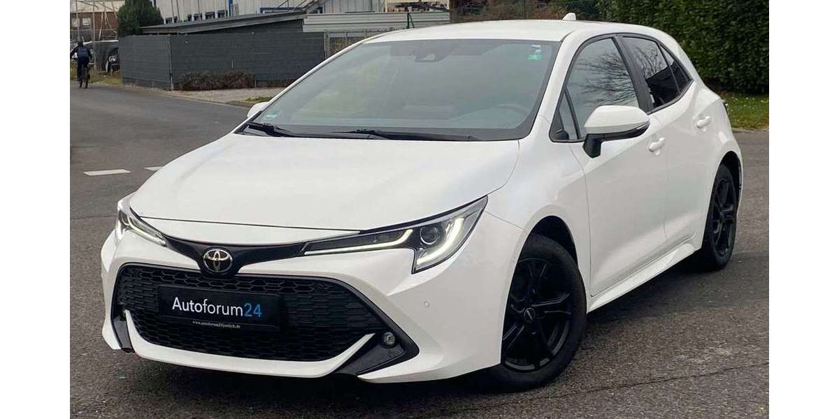 Toyota Corolla 81.000 km 14.949 &euro; Jülich 52428