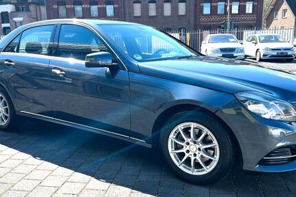Mercedes E 200