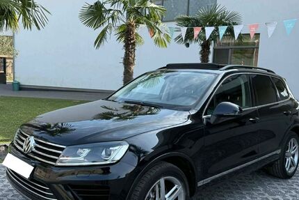 VW Touareg 123.500 km 19.700 &euro; Roetgen 52159