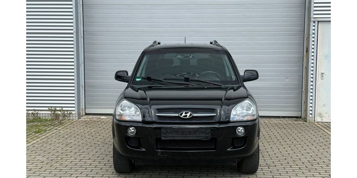 Hyundai TUCSON 146.708 km 3.000 &euro; Düren 52349