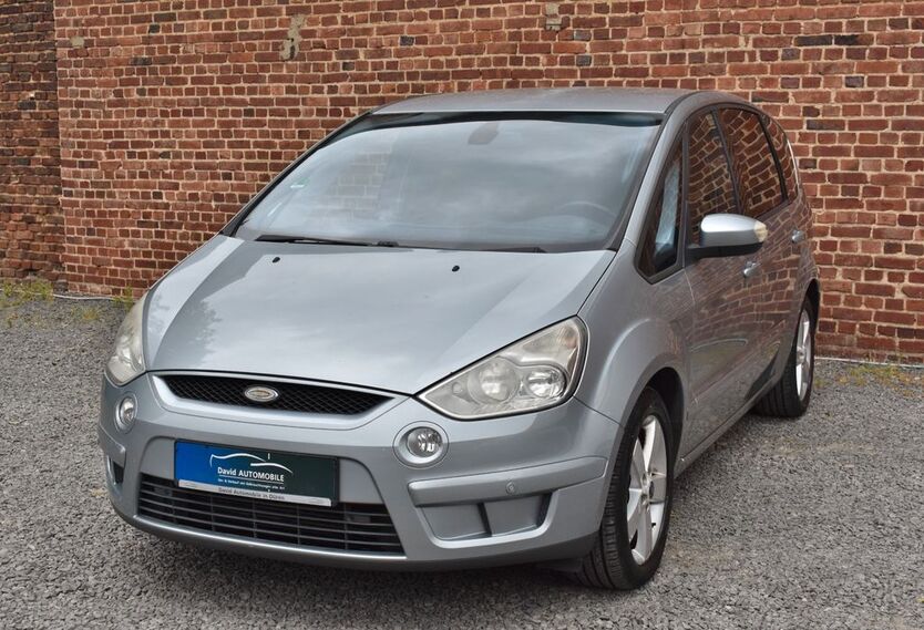 Ford S-Max 245.000 km 1.290 € Düren 52351