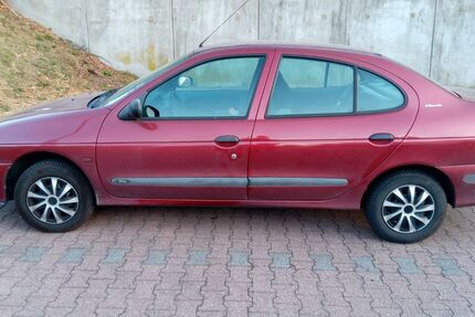 Renault Megane 102.500 km 999 &euro; Aachen 52070