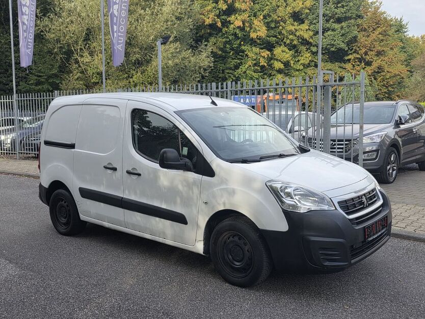 Peugeot Partner 180.000 km 4.990 € Niederzier 52382