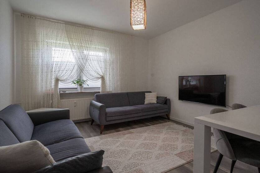 Helle 4-Zimmer-Eigentumswohnung mit Garten, Tageslichtbad und flexible Raumgestaltung