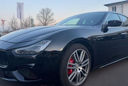 Maserati Ghibli 99.850 km 32.480 &euro; Eschweiler 52249