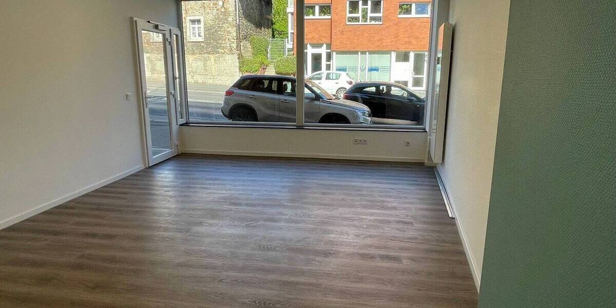 Gewerbeobjekt Aachen Eilendorf - 5 Zimmer, 98 m&sup2;, 1.200&euro; | Angebot:26417597