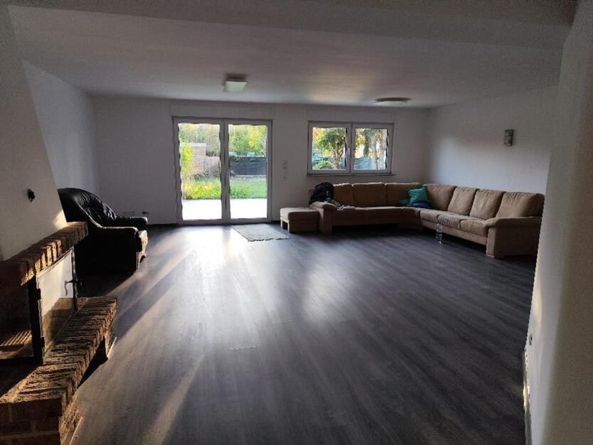 Wohnhaus von Privat mit Büro Praxis in Düren - Lendersdorf
