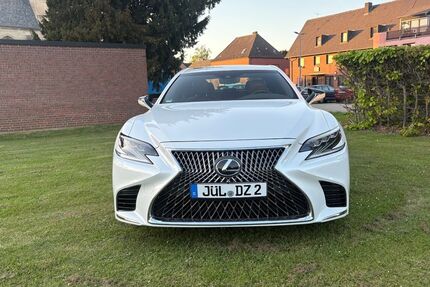 Lexus LS 500 78.359 km 44.900 &euro; Jülich 52428