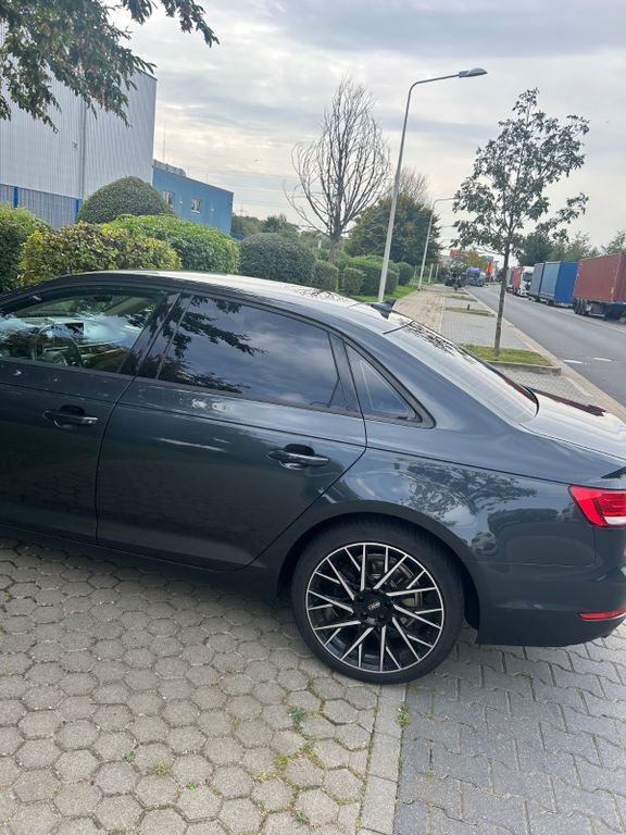 Audi A4 125.700 km 17.800 € Düren 52355