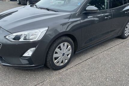 Ford Focus 129.966 km 4.900 &euro; Hürtgenwald OT Vossenack 52393